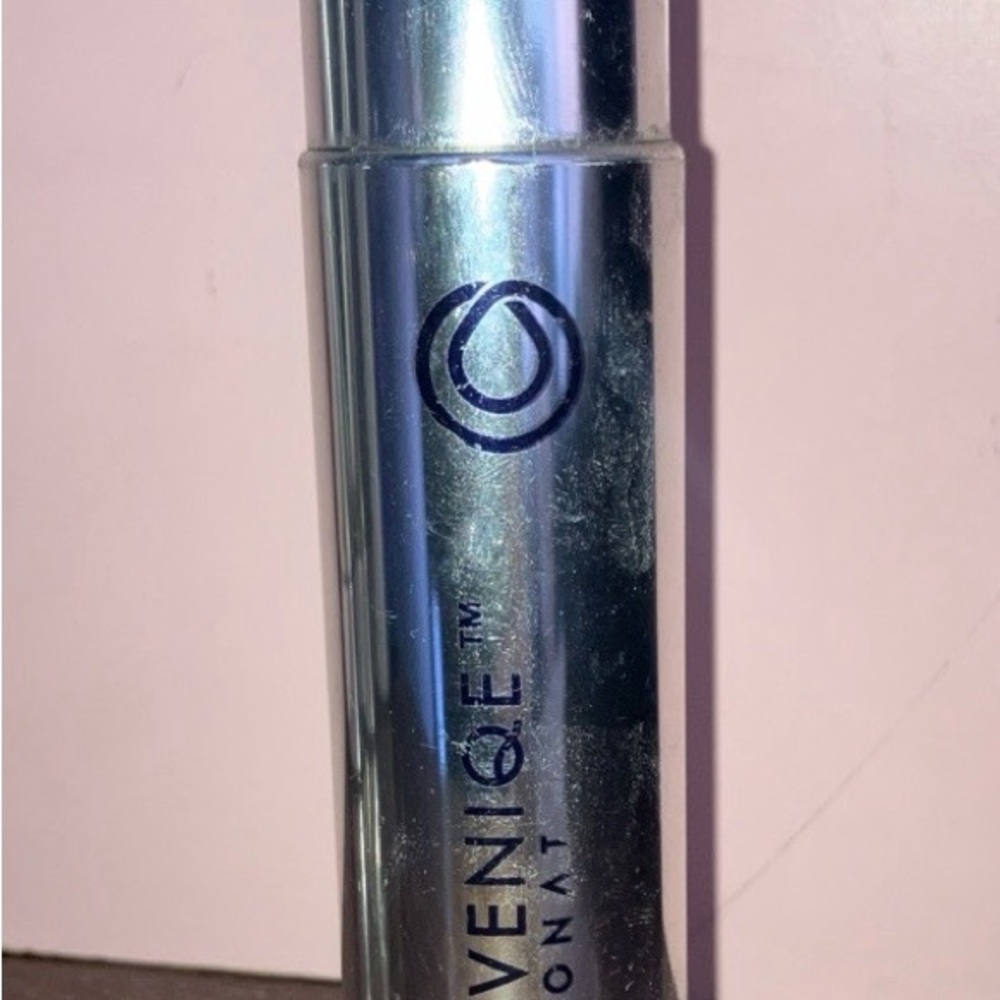 Monat Rejuveniqe Oil